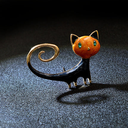 Fashion Personalized Painted Tailing Up Kitty Brooch