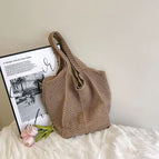 Four cornered bag coffee color / 37X30X2CM