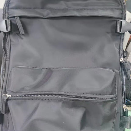 A Comfortable And Durable Backpack With A Vacuum Pump Compression Custom Logo Zipper Seal